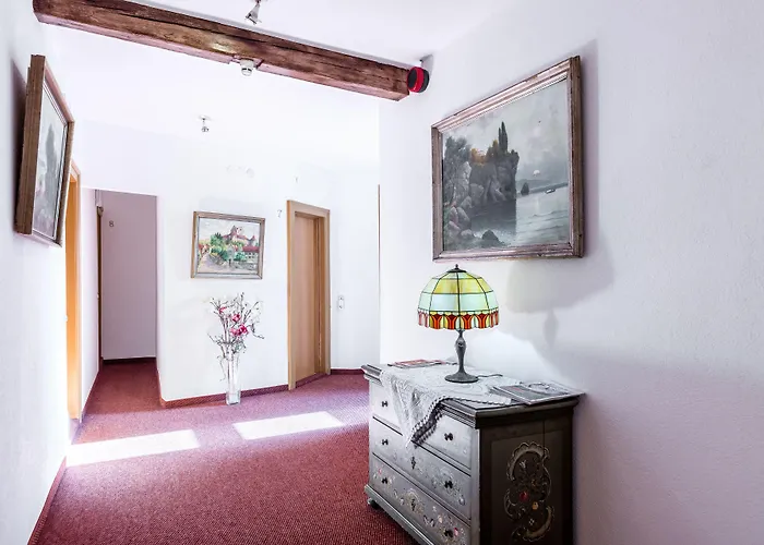 Goldener Sternen Szálloda